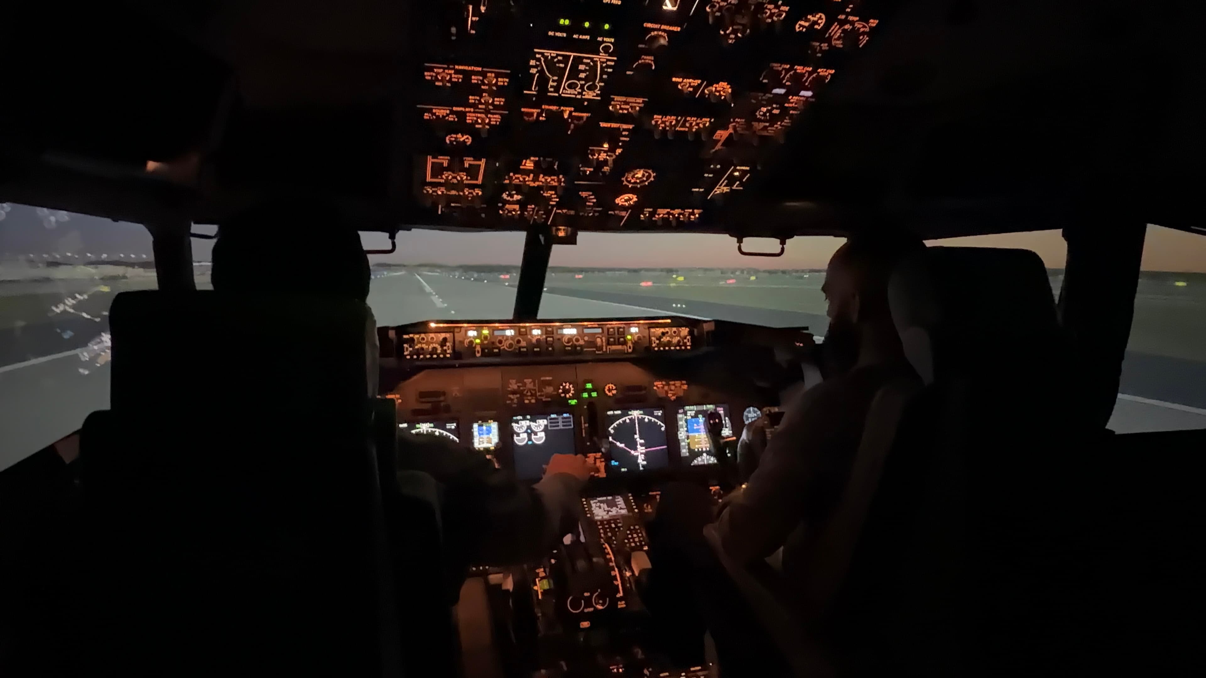 Full-Motion Simulator